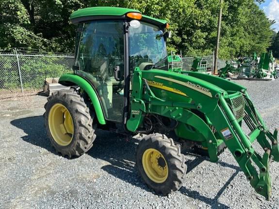 Image of John Deere 3320 equipment image 3