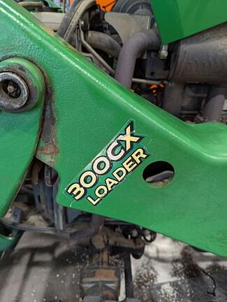 Image of John Deere 3320 equipment image 2