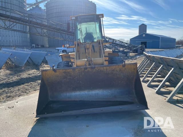 Image of John Deere 344H equipment image 2