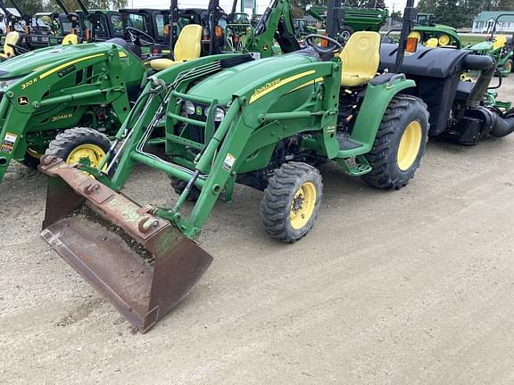 2005 John Deere 3520 Equipment Image0