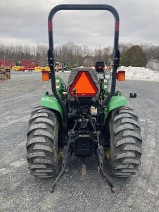 Image of John Deere 3520 equipment image 4
