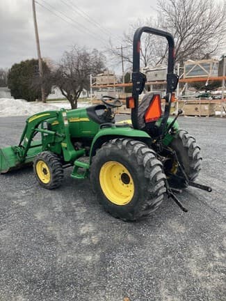 Image of John Deere 3520 equipment image 3