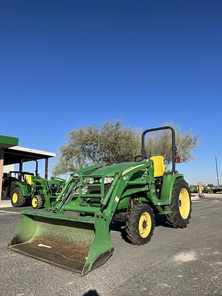 Image of John Deere 3520 Primary image