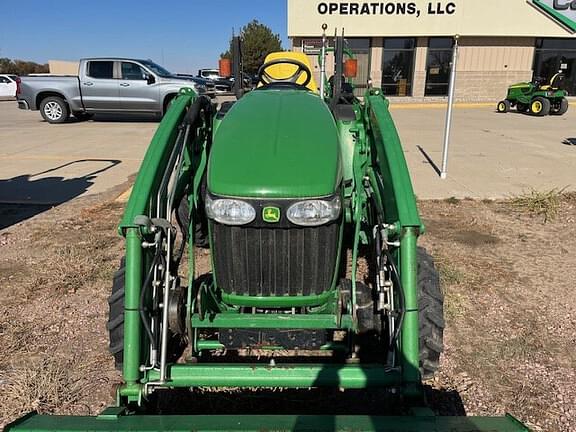 Image of John Deere 3520 equipment image 1