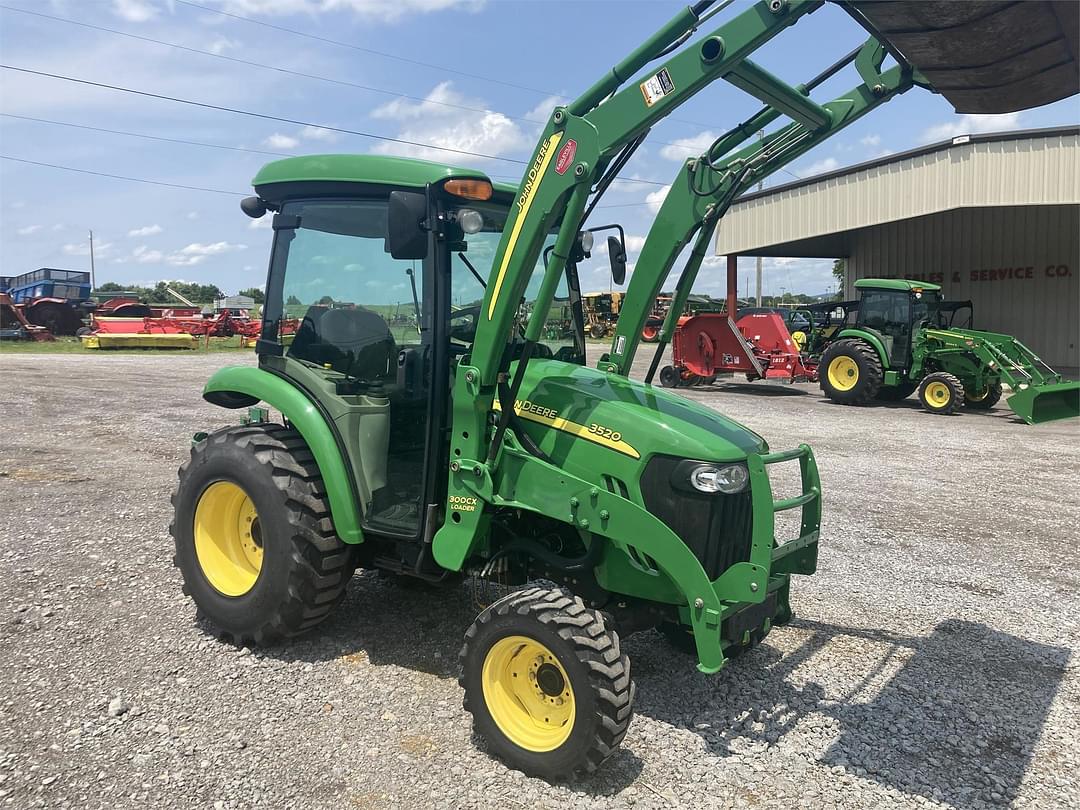 Image of John Deere 3520 Primary image