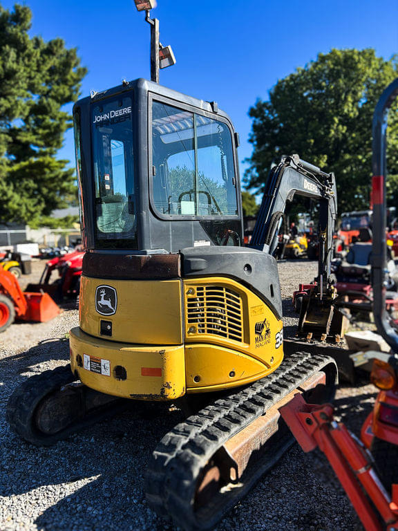 Image of John Deere 35D equipment image 2
