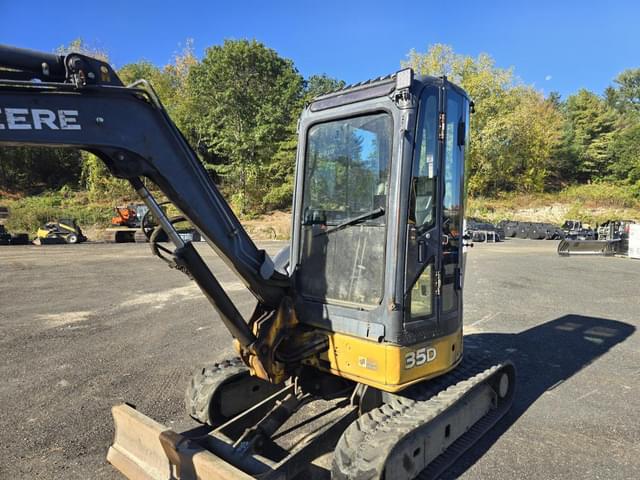 Image of John Deere 35D equipment image 3