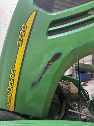 Image of John Deere 3720 equipment image 3