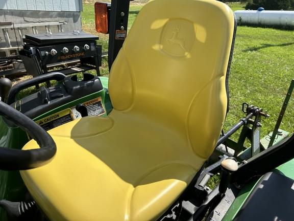 Image of John Deere 3720 equipment image 2