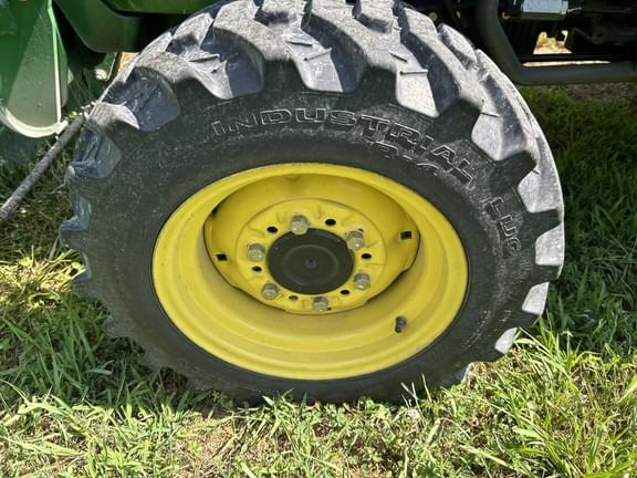 Image of John Deere 3720 equipment image 3