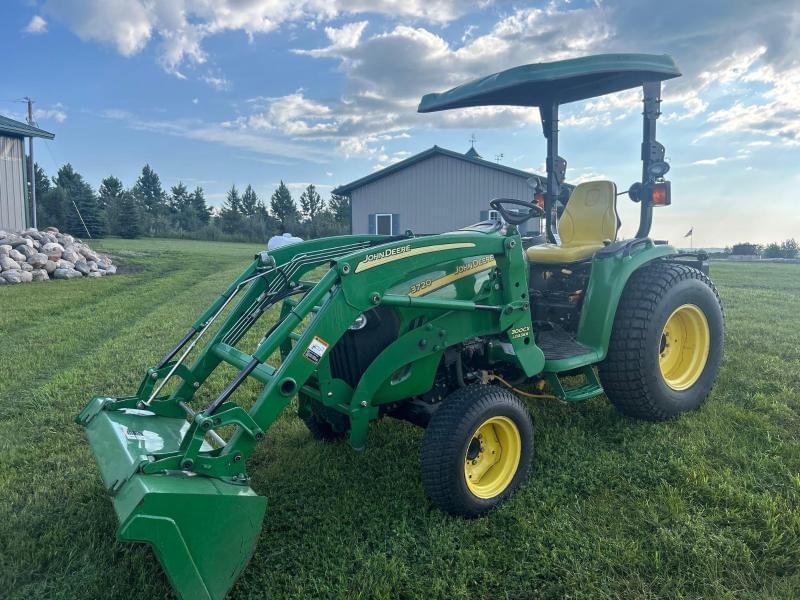 Image of John Deere 3720 Primary image