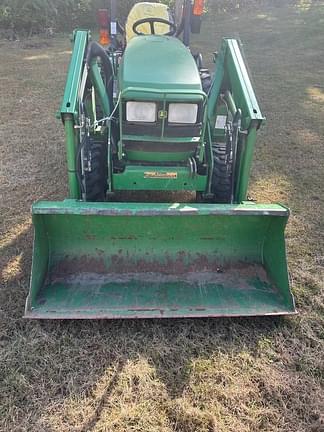 Image of John Deere 4110 equipment image 3