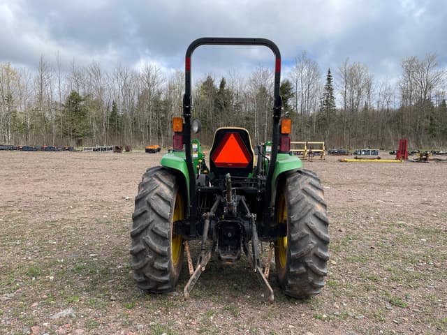 Image of John Deere 4120 equipment image 3