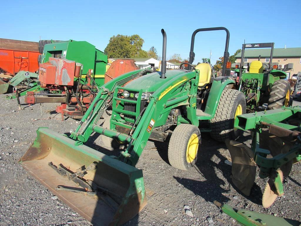 Image of John Deere 4120 Primary image