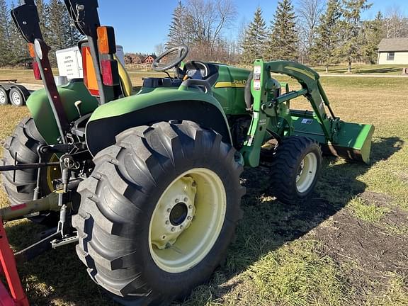 Image of John Deere 4120 equipment image 4