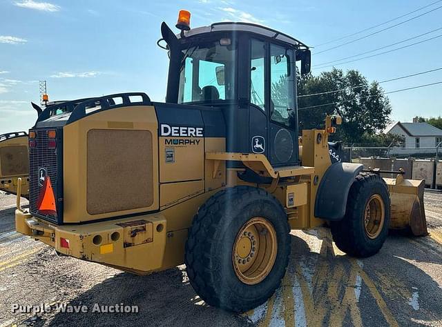 Image of John Deere 444J equipment image 4