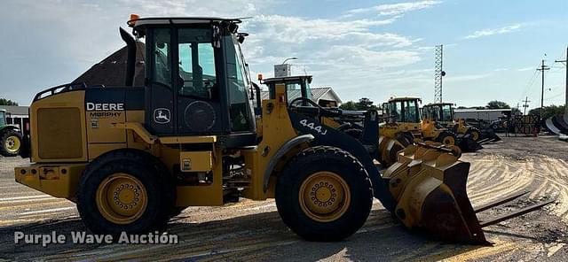 Image of John Deere 444J equipment image 3