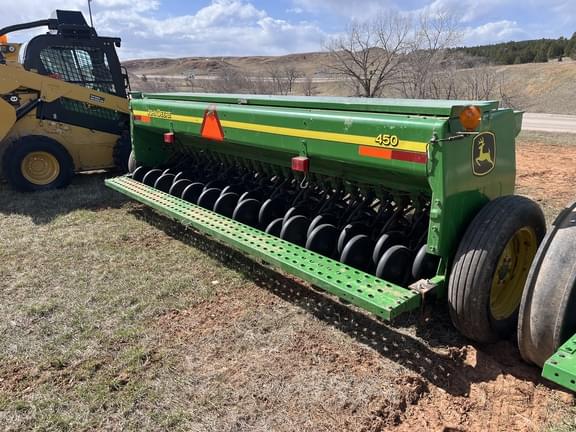 Image of John Deere 450 equipment image 3
