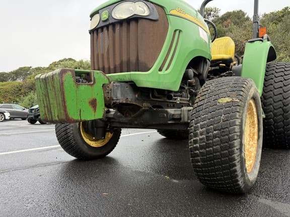 Image of John Deere 4520 equipment image 1