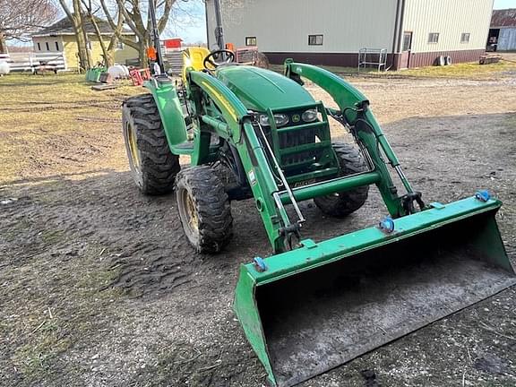 Image of John Deere 4520 Primary image