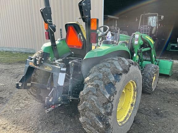 Image of John Deere 4520 equipment image 3