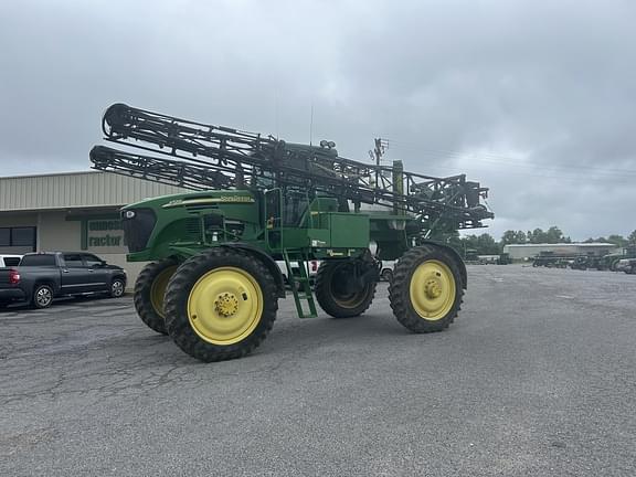 Image of John Deere 4720 equipment image 1