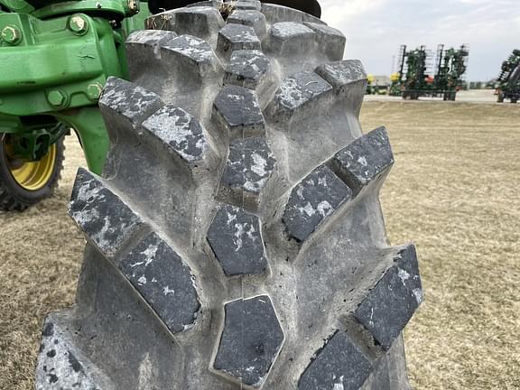 Main image John Deere 4720 11