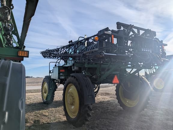 Image of John Deere 4720 equipment image 2