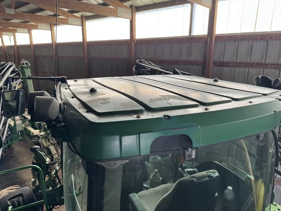 Image of John Deere 4720 equipment image 3