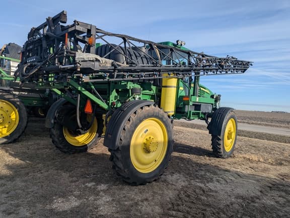 Image of John Deere 4720 equipment image 1