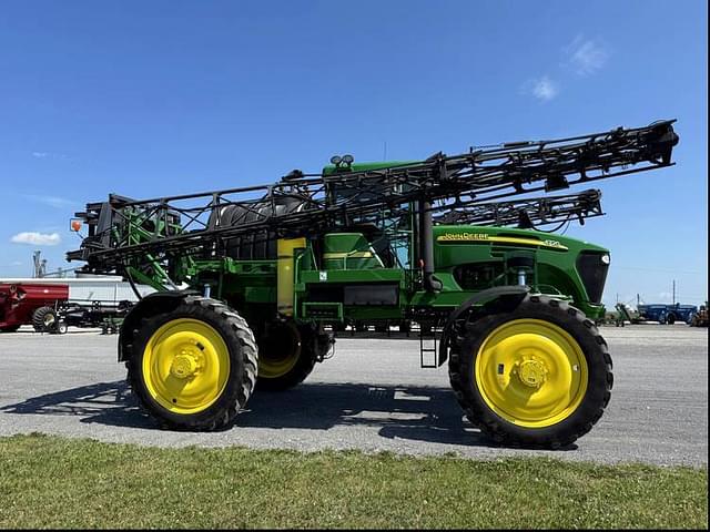 Image of John Deere 4720 equipment image 3