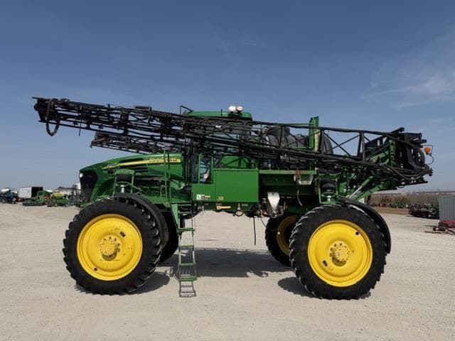 Image of John Deere 4720 equipment image 1