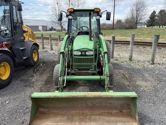 Image of John Deere 4720 equipment image 1