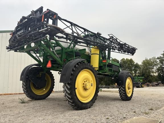 Image of John Deere 4720 equipment image 3