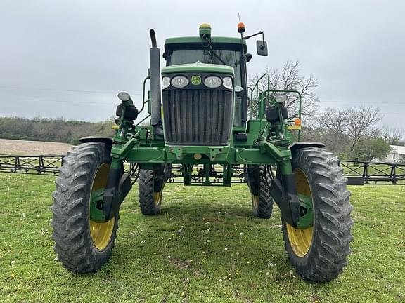Image of John Deere 4720 equipment image 1