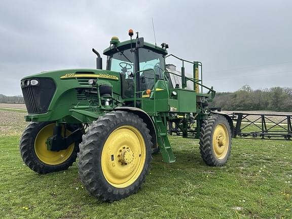 Image of John Deere 4720 Primary image