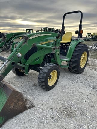 Image of John Deere 4720 Image 1