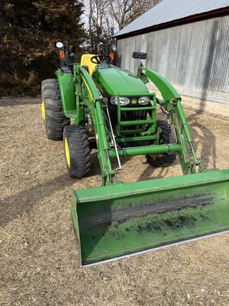 Image of John Deere 4720 equipment image 2