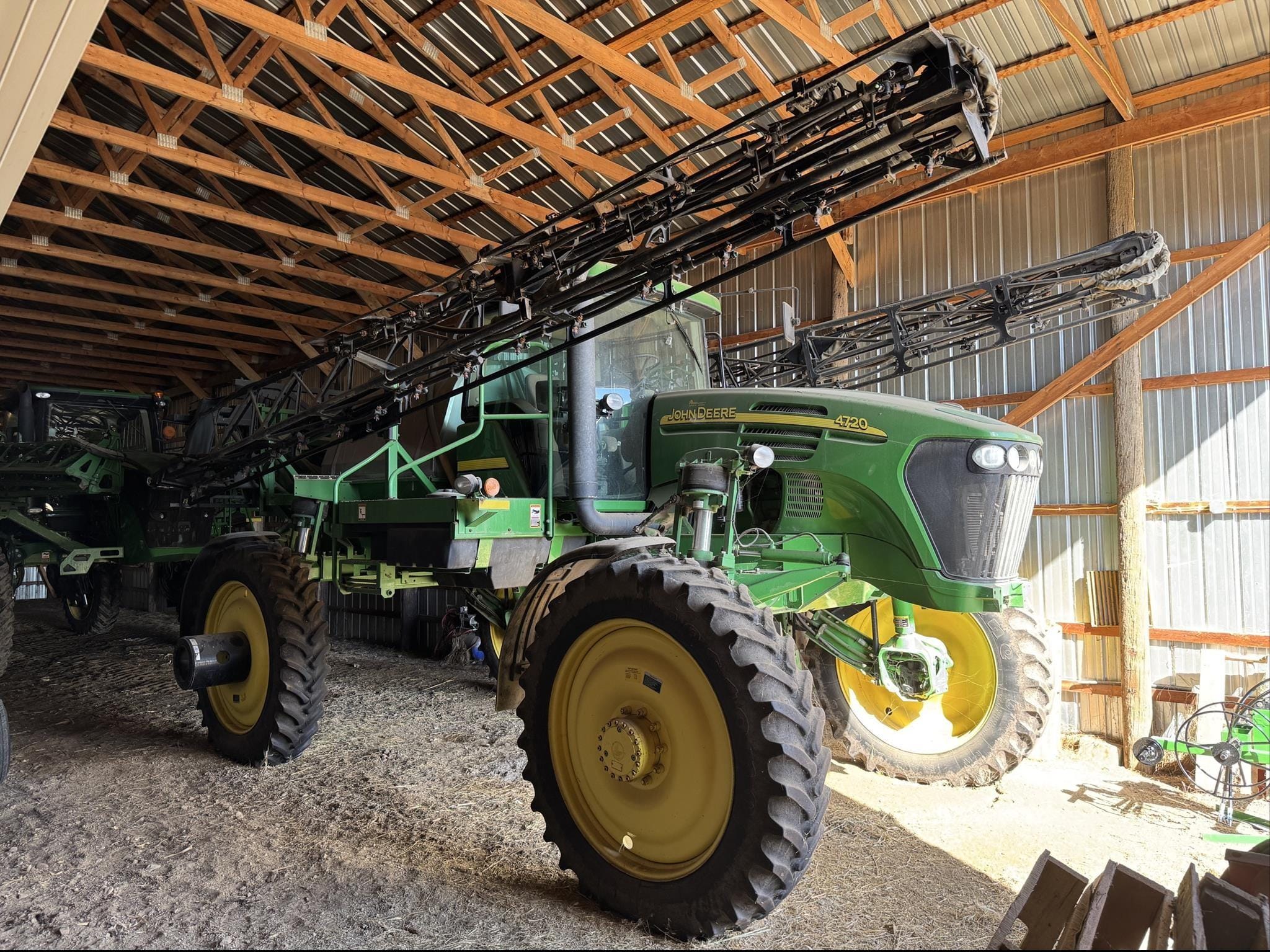 2005 John Deere 4720 Equipment Image0