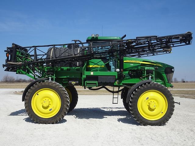 Image of John Deere 4720 equipment image 3