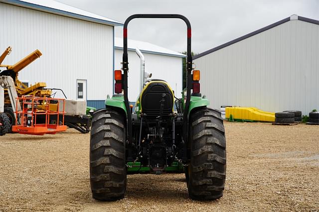 Image of John Deere 4720 equipment image 3