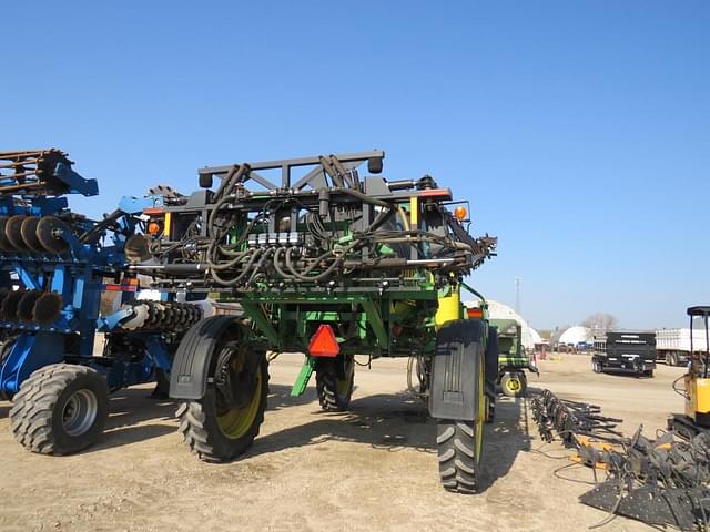 Image of John Deere 4720 equipment image 4
