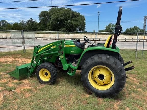 Image of John Deere 4720 equipment image 4