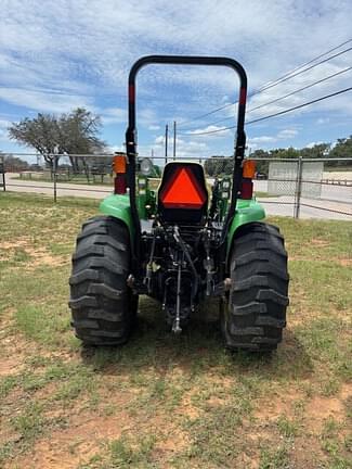 Image of John Deere 4720 equipment image 4