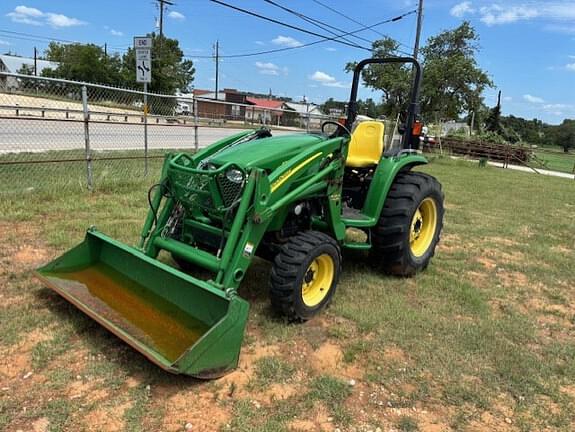 Image of John Deere 4720 equipment image 1