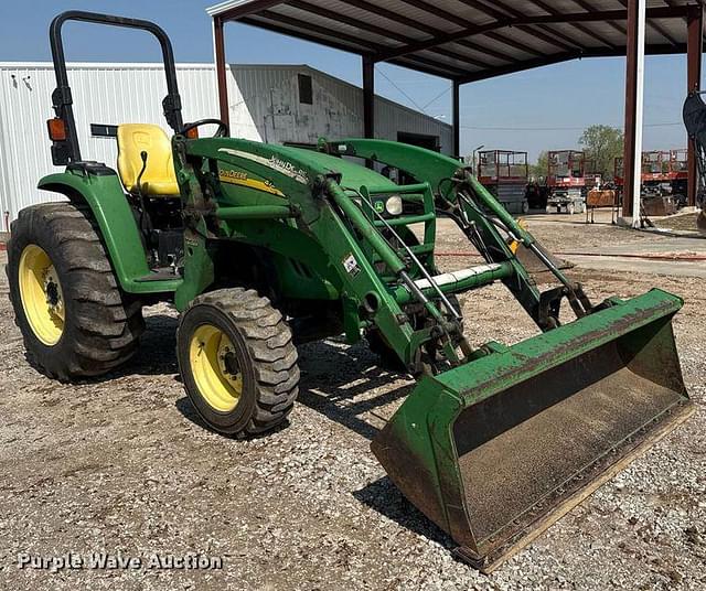 Image of John Deere 4720 equipment image 2