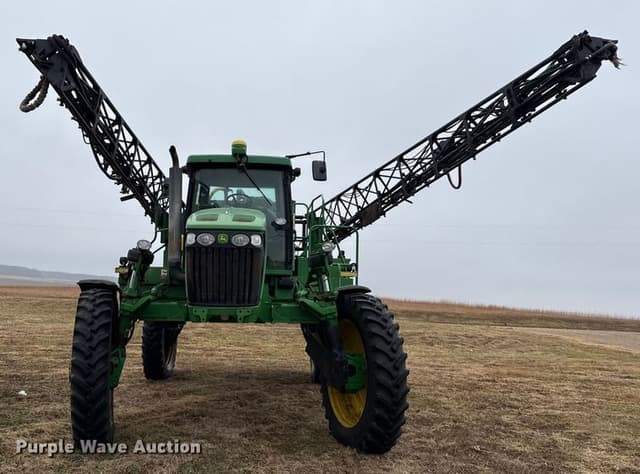 Image of John Deere 4720 equipment image 2
