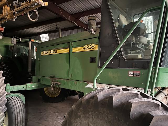 Image of John Deere 4895 equipment image 2