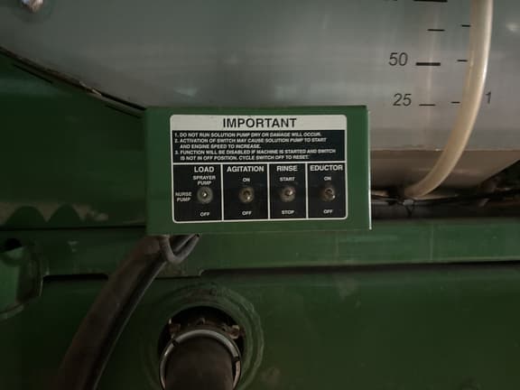 Image of John Deere 4920 equipment image 4