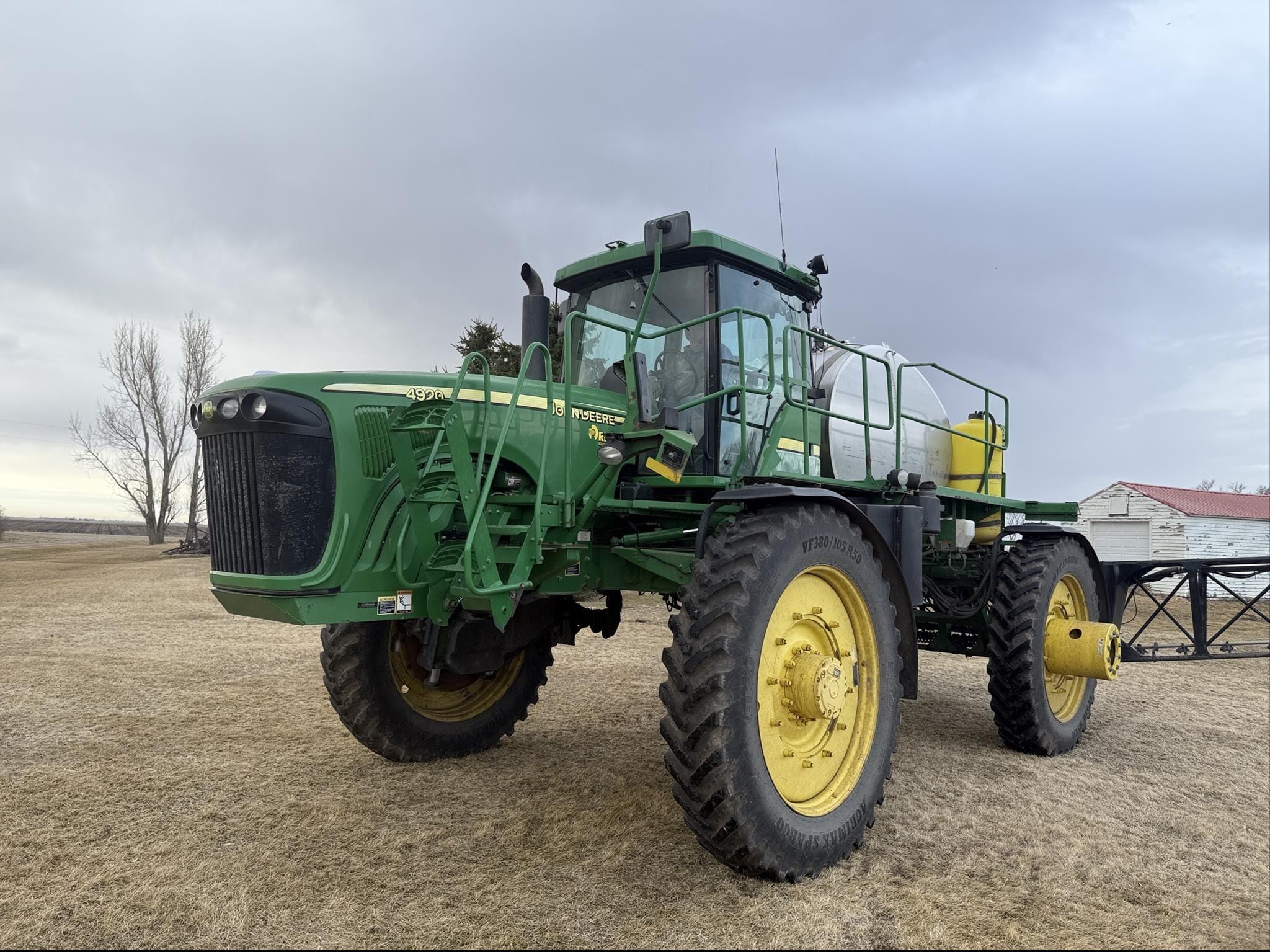 2005 John Deere 4920 Equipment Image0